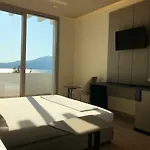 Vogue's Boutique Hotel Wlora