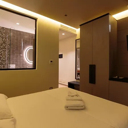 Vogue's Boutique فلورا