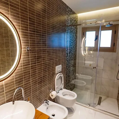 Hotel Vogue's Boutique 3*