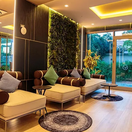 Vogue's Boutique 3* Vlorë