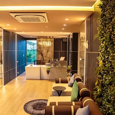 Vogue's Boutique Hotel 3*