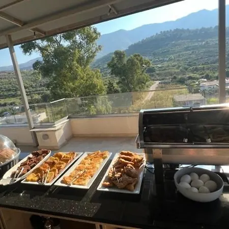 Vogue's Boutique Hotell 3*