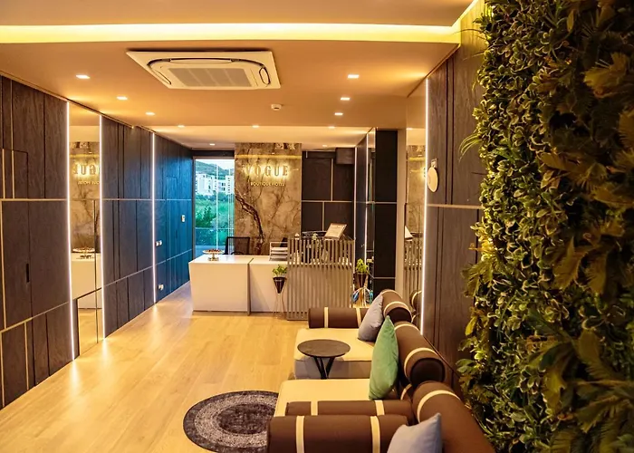 Vogue's Boutique Hotel 3*